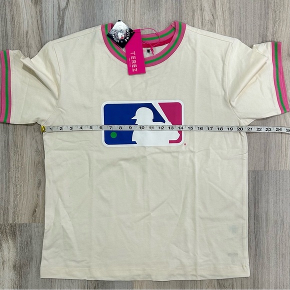 NWT Terez Genuine MLB Collab Short Sleeve Batterman Cotton T-shirt Top Size M - Picture 3 of 7